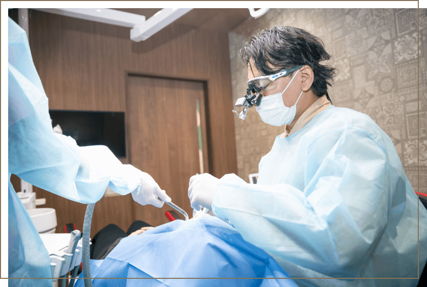上部構造（人工歯）の取り付け
